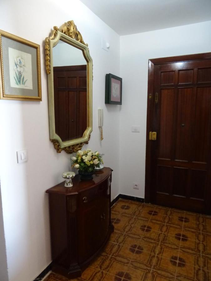 Piso En Centro Urbano De Puentedeume Con Terraza Apartment Luaran gambar